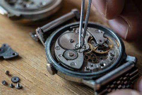 wristwatch repair near